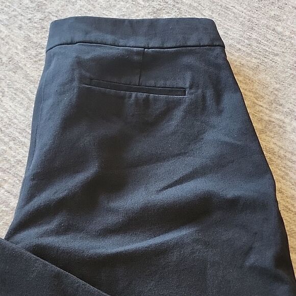 J.Crew- Campbell Crop - Picture 2 of 7